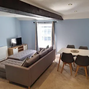 https://immaculate-1-bed-apartment-in-wetwang-driffield.yorkshirehotels.net