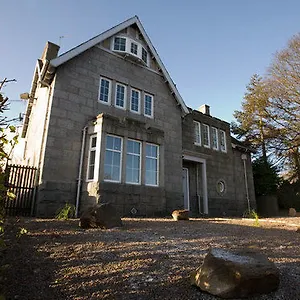 https://aberdeen-serviced-apartments-the-lodge.hotelsaberdeenuk.com